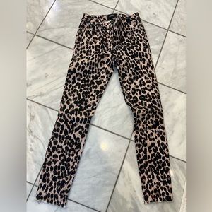 Paige leopard denim raw hem, ankle length 23